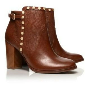 BRAND NEW TORY BURCH MAE BROWN LEATHER ANKLE BOOT GOLD STUD SIZE 9.5
